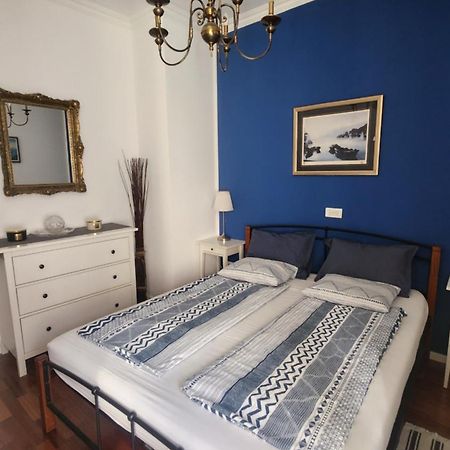 M4You Zagreb Luaran gambar