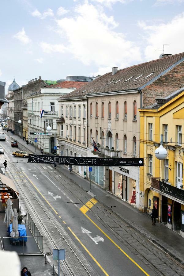 M4You Zagreb Luaran gambar